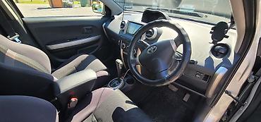 e2 byd: Toyota Ist: 2002 г., 1.3 л, Автомат, Бензин — 5