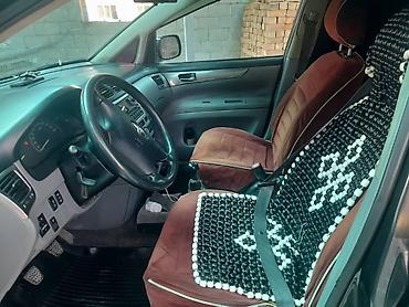2 4 д: Toyota Avensis Verso: 2003 г., 2 л, Механика, Дизель, Минивэн — 4