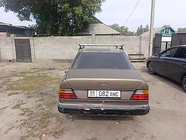 мерс универсал: Mercedes-Benz W124: 1989 г., 2.3 л, Механика, Бензин, Седан — 3