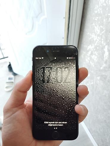 Apple iPhone: IPhone SE 2022, 128 GB, Qara, Qırıq — 11
