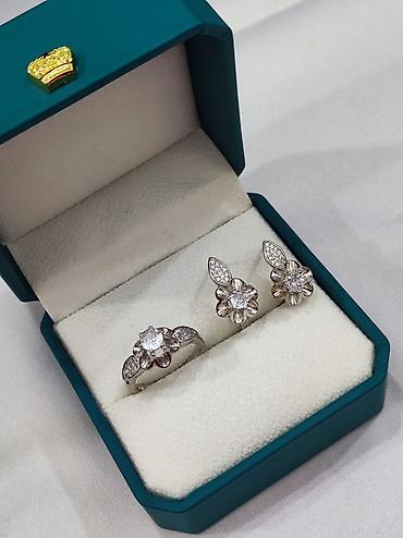 Серебряные наборы украшений: Серебро 925 Пробы Классика Размеры имеются Цена 3000сом Есть — 3