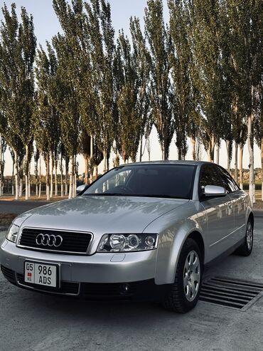 автомобиль на вариант: Audi A4: 2003 г., 2 л, Вариатор, Бензин, Седан