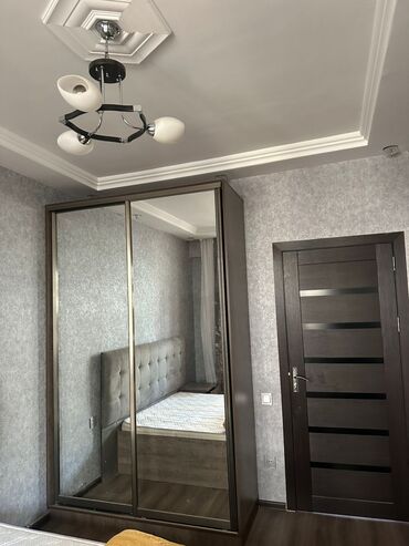 Uzunmüddətli kirayə mənzillər: Tam mebellı mənzil interyeri Ünvan: Yeni Yasamal, 77 nin son — 3