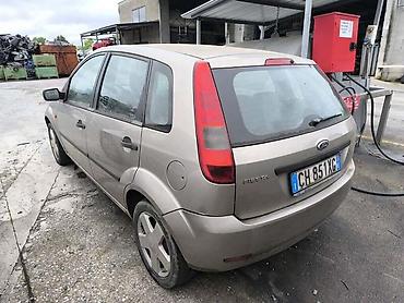 hobi auto: FORD FIESTA 2004. GOD. - KOMPLETAN AUTO U DELOVIMA | Ford Fiesta — 1