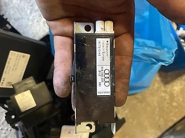 bobina cena: RADIO ANTENA POJACIVAC 8K9035225 | Audi vw delovi 06******** — 1