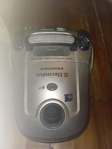 electrolux tozsoran: Isleyir Amma slanki yoxdur — 2