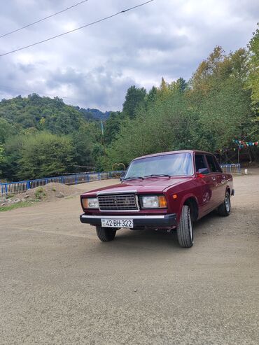 reduktor suretler qutusu: Model: Lada Riva (VAZ-2107) Kuzov: sedan, 4 qapı Rəng: tünd