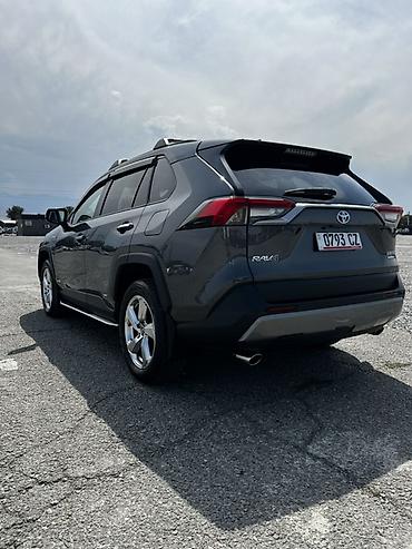 лан крузер: Toyota RAV4: 2019 г., 2.5 л, Вариатор, Гибрид, Кроссовер — 7