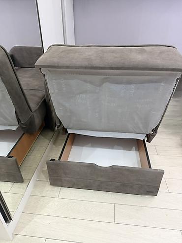 istolar: Mebel dəsti – qonaq otağı üçün Komplektə daxildir: - divan: açıq boz — 7