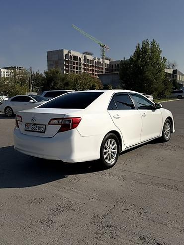 Продажа авто: Toyota Camry: 2013 г., Автомат, Седан — 4