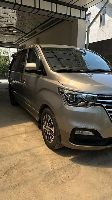 6 2: Hyundai H-1: 2018 г., Автомат, Минивэн — 4