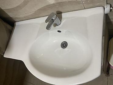 ormar: Ugradni lavabo sa jednom ručkom i otvorom za slavinu - Materijal — 1