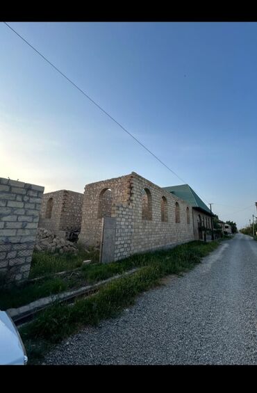 Həyət evləri və villaların satışı: 5 otaqlı, 205 kv. m, Kredit var, Təmirsiz