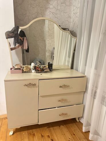 ehmedlide kiraye heyet evleri 2022: Her yere yaxın mekteb baxça yol ve s. her seraiti var