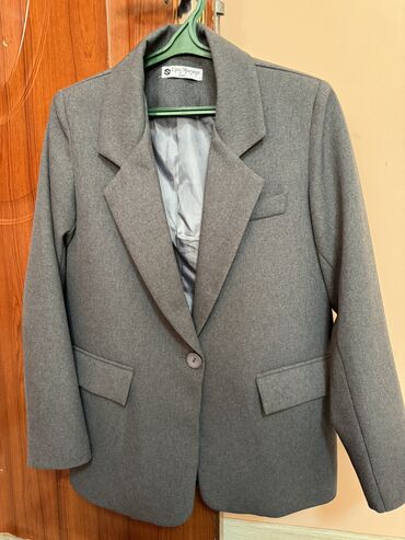 пиджак кожанный: Пиджак, Классическая модель, Италия, XL (EU 42)