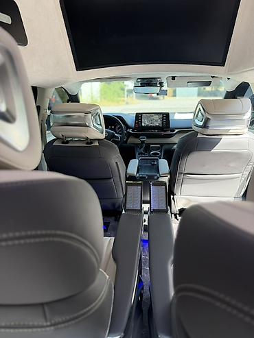 тайота хилюкс: Toyota Sienna: 2023 г., 2.5 л, Автомат, Гибрид, Минивэн — 9