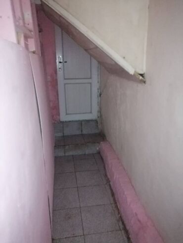 Digər kommersiya daşınmaz əmlakı: Bütün profillərə uyğun 86 kv 5 otaqlı obyekt icarəyə verilir. Anbar — 2