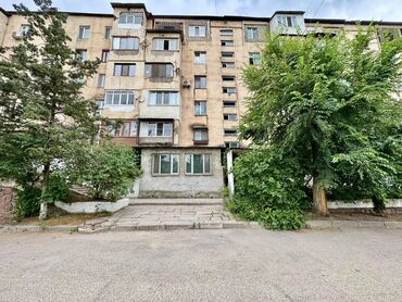 дешевые квартиры в оше: 2 комнаты, 46 м², Индивидуалка, 5 этаж, Косметический ремонт