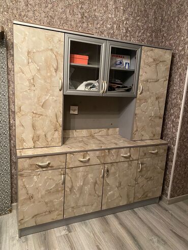 Полки: Mətbəx dolabı dəsti - Material: laminat örtüklü MDF, mərmər naxışlı
