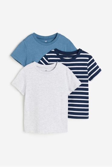 детский футболка: Хлопковые футболки HM, размер на 8-10 лет Цена 450 сом за шт, 3 шт