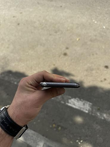 ipad 10 nesil: IPhone 11, 64 GB, Qara, Face ID — 6