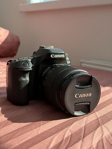 камера для авто: Зеркальная камера Canon EOS с универсальным зум-объективом Canon — 1