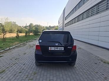 Honda: Honda Fit: 2004 г., Механика, Хэтчбэк — 7