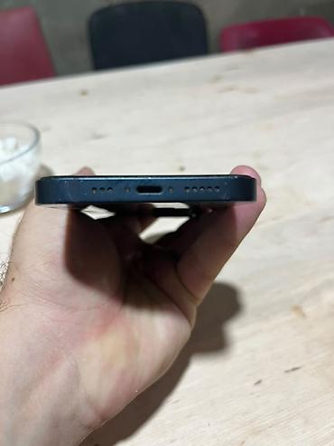 apple iphone 4: IPhone 14, Qara, Face ID — 3