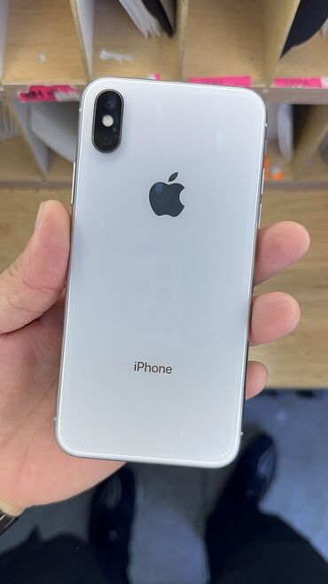 Apple iPhone: IPhone X, Б/у, 256 ГБ, Защитное стекло, Чехол, 80 %