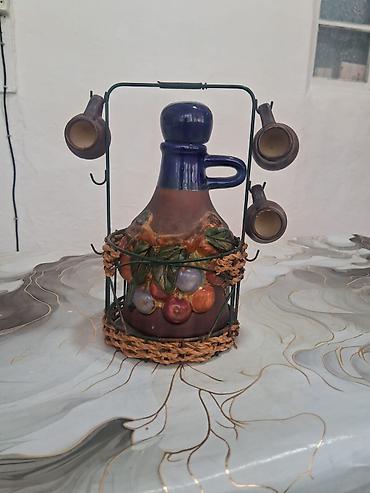 gavalı: Dekorativ keramika dəsti – qrafin və fincanlar - Material: keramika - — 1