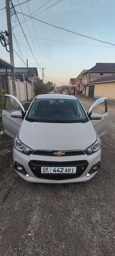 Chevrolet: Chevrolet Spark: 2017 г., 1 л, Вариатор, Бензин, Хэтчбэк