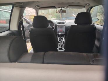 Alfa Romeo: Alfa Romeo 147: 1.6 l | 2007 г. 272256 km Hečbek — 13