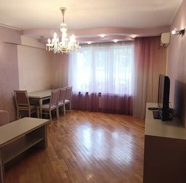 Uzunmüddətli kirayə mənzillər: Mənzil kirayə/verilir - Geniş və işıqlı zal: kristal lustra, iri — 1