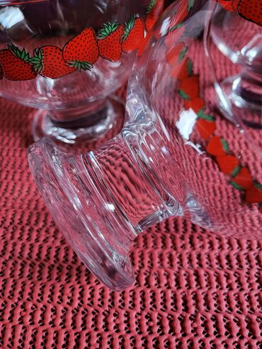 Čaše: Case vintaz za poslastice nove,nemacke. Case za poslastice komada 3 — 7