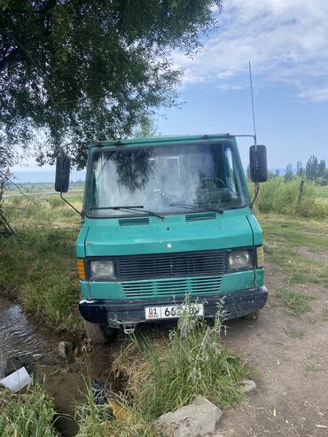 срочно срочно продаю машина: Mercedes-Benz : 1989 г., 2.9 л, Механика, Дизель, Бус