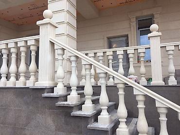 Фасадные плиты Сары-Таш (Травертин): Балюсины и декоративные элементы фасада из искусственного камня - — 1