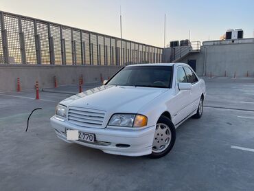 мерседес 114: Mercedes-Benz 240: 2.3 л | 1996 г. Седан