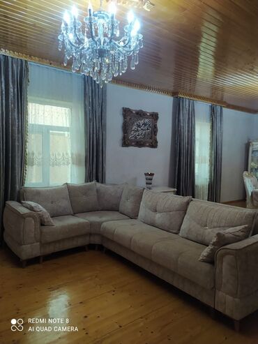 Ev üçün mebel: Künc divan, İşlənmiş, Açılan, Bazalı, Çatdırılma yoxdur