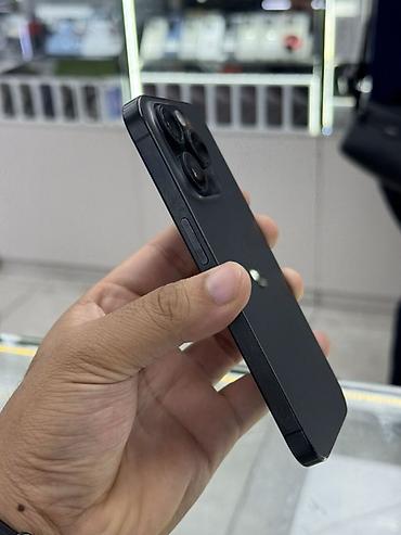 apple 13 pro max: IPhone 15 Pro, Б/у, 1 ТБ, Black Titanium, Зарядное устройство, Защитное стекло, Чехол, 89 % — 2