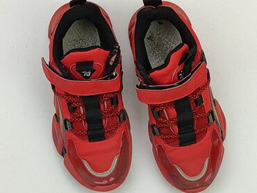 sportowe czerwone buty: Buty sportowe 35, Używany
