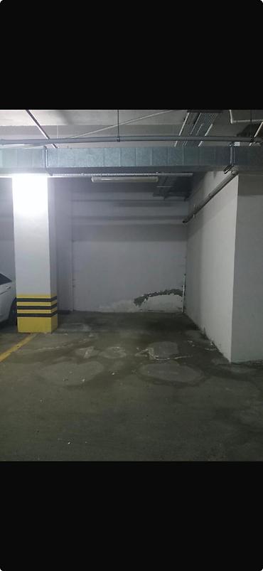 Qarajlar: 12 kv.m qaraj. Ağ Şəhər, Xaqani Rüstəmov küçəsi 8 — 2