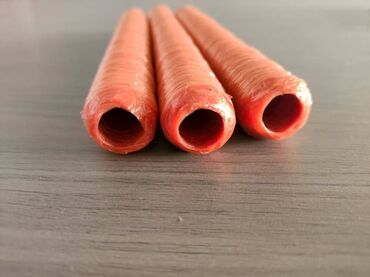 Орехи: Kolbasa üçün sellüloz qabıq – qırmızı rəngli, boru şəklində