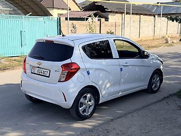 машины для картинга: Chevrolet Spark: 2017 г., 1 л, Автомат, Бензин, Хэтчбэк — 4