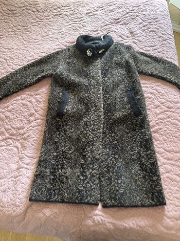 Paltolar: Jaket palto 44 razmer
50 manat lalafo.az -da Paltolar: Jaket palto 44 razmer
50 manat