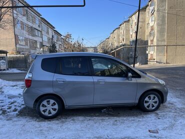 Honda: Honda Fit: 2002 г., 1.3 л, Вариатор, Бензин, Хэтчбэк