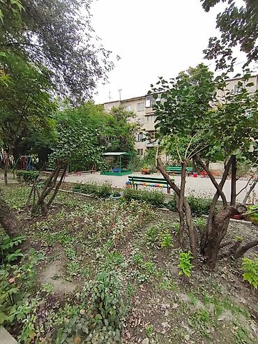 Продажа квартир: 2 комнаты, 46 м², 4 мкр 104 серия, 2 этаж, Косметический ремонт — 18
