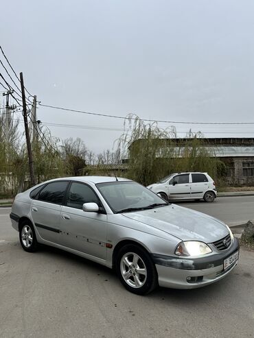 авенсис 2001: Toyota Avensis: 2001 г., 1.8 л, Автомат, Бензин, Хэтчбэк