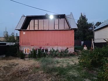 мини домики: Дом из морских контейнеров с мансардой и подвальным этажом. Торг — 5