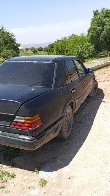 мерс авариный: Mercedes-Benz W124: 1990 г., 2.9 л, Механика, Дизель