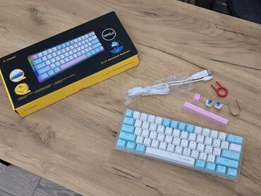 Klaviaturalar: E-Yooso Z11T RGB mexanik klaviatura ( blue switch ). Yenidir. 61 key